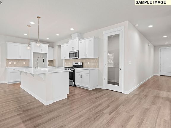 7th image of this home