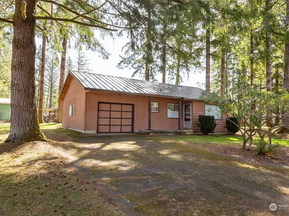 241 Will Scarlett Place, Forks, WA 98331