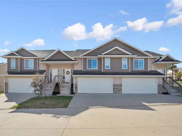 612 Riley Ln, West Branch, IA 52358