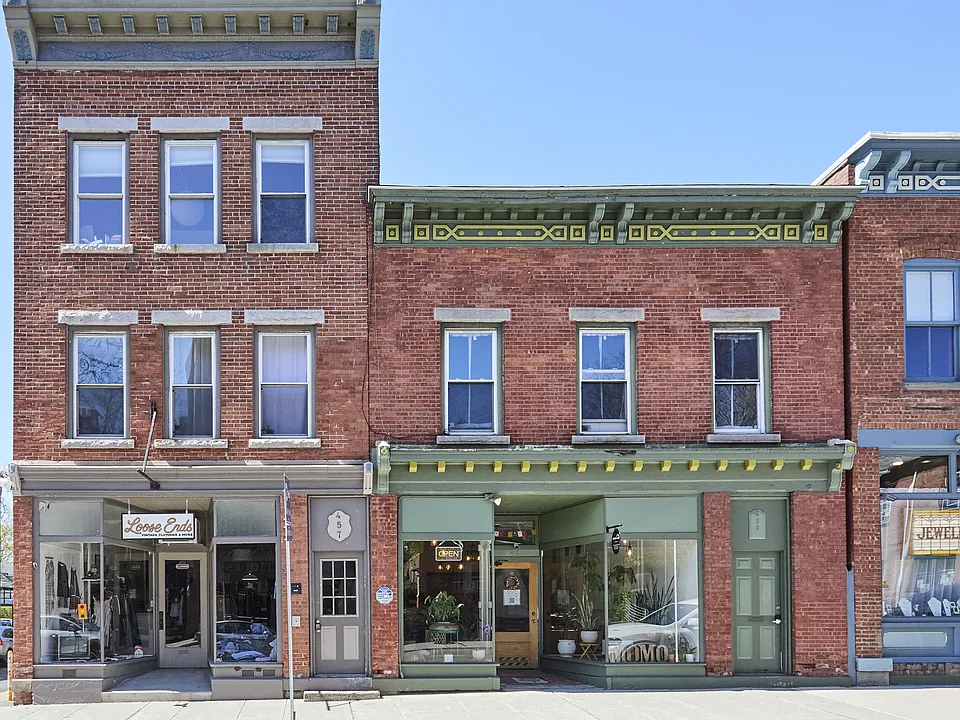 457 Main St #2