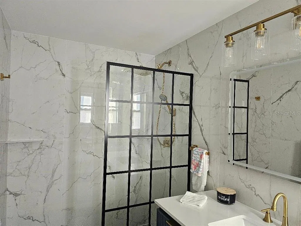 1 bed, 1.0 bath, 400 sqft, $2,500 — Photo 3