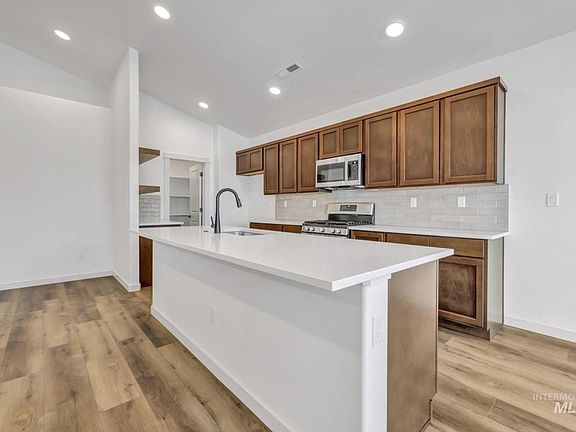 2nd image of 730 Cheri Court Block #7-lot 4
