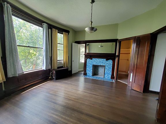 5th image of 255 NE Randolph Ave APT 6
