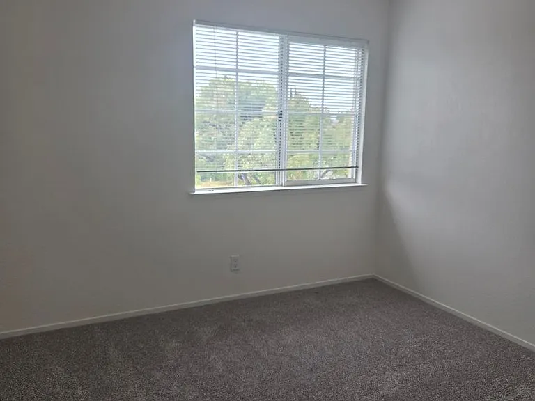 745 Monte Carlo Dr — Photo 14