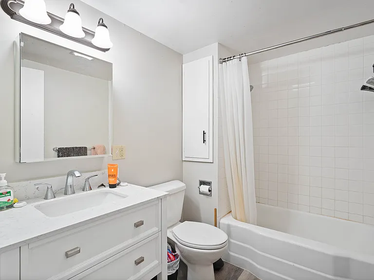 917 Elizabeth St #1 — Photo 5