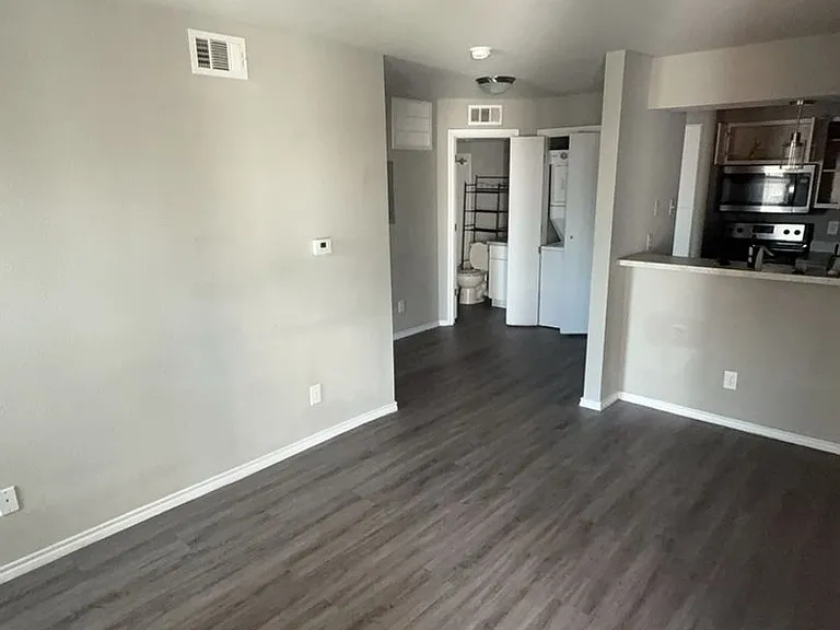 9520 Royal Ln #220 — Photo 1