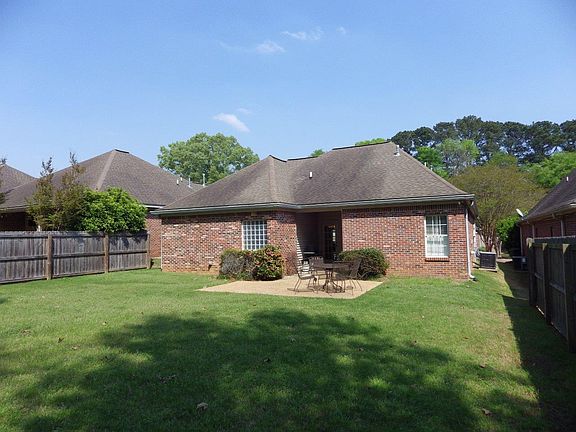 2nd image of 510 Hummingbird Ln