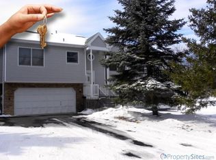 7226 Bren Ln, Eden Prairie, MN 55346