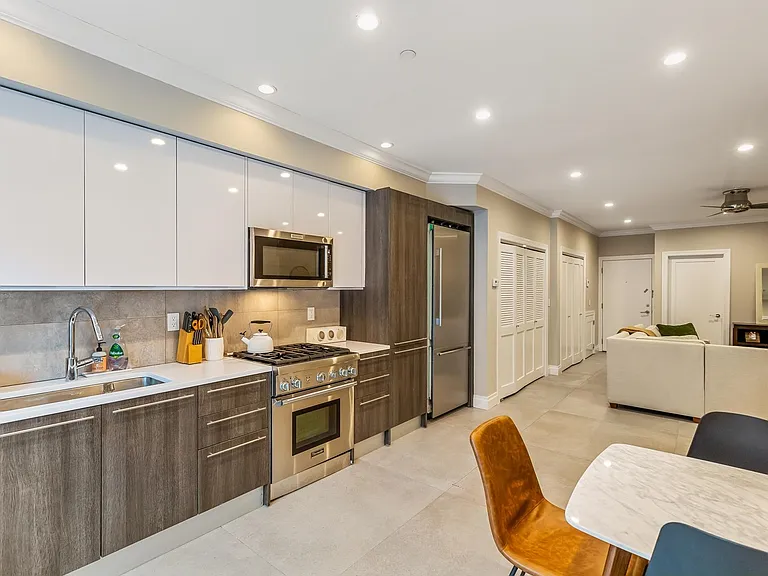 808 Washington St #GARDEN LEVEL — Photo 7
