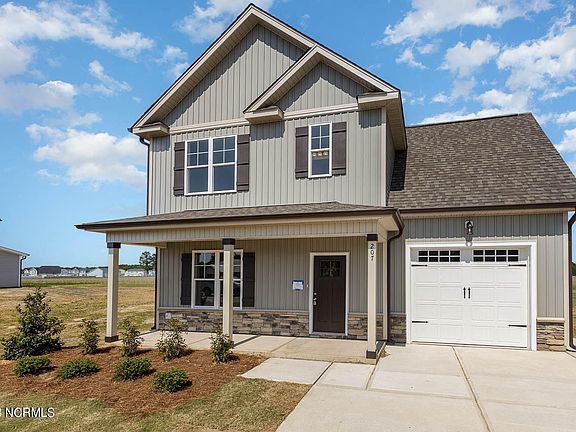 2nd image of 207 Tuscany Circle