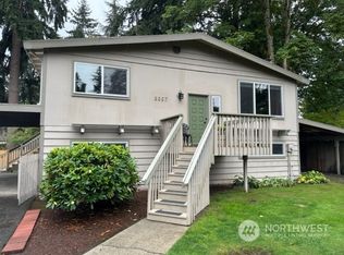 8307 NE 147th St, Kenmore, WA 98028