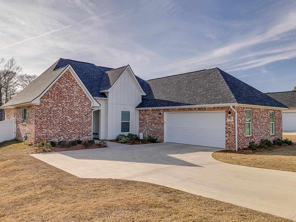 1st image of 622 Bella Vista Loop