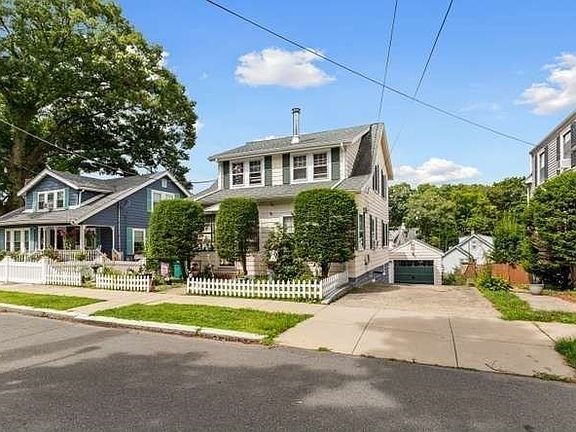 4th image of 42 Piedmont St
