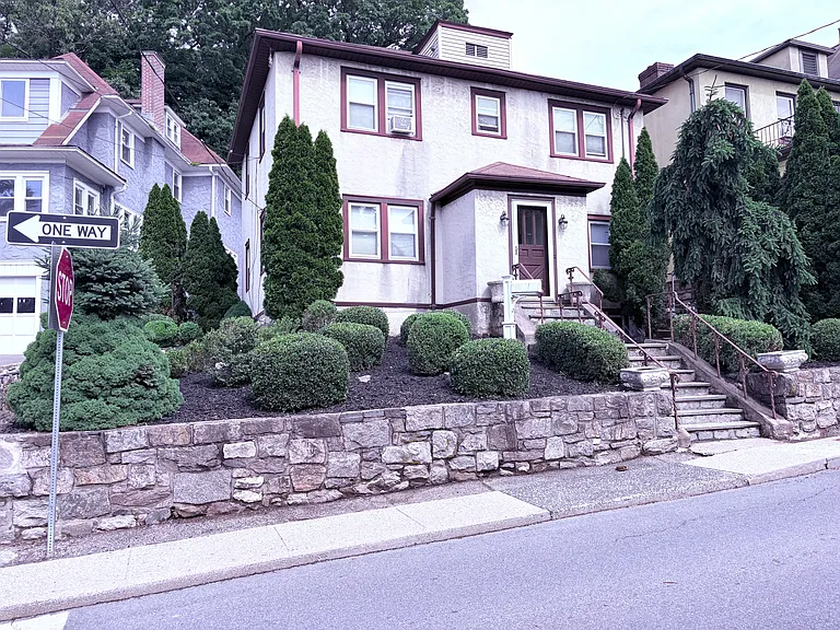 Wallace St — Photo 9
