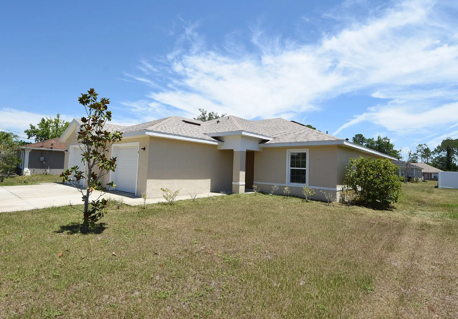 3 bed, 2.0 bath, 1200 sqft, $1,700 — Photo 2