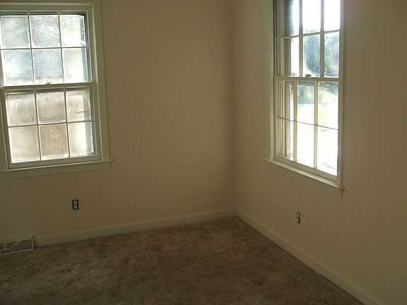 2nd image of 137 Brentwood Dr