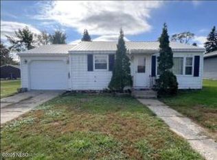 705 2nd St SW, De Smet, SD 57231