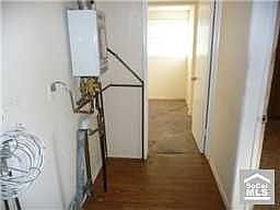 4th image of 1524 W 59th Pl