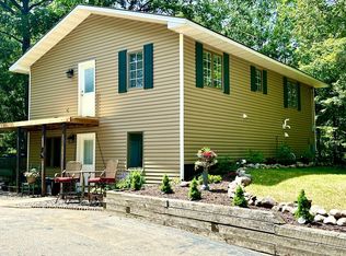 38203 Maple Valley Ln, Cohasset, MN 55721