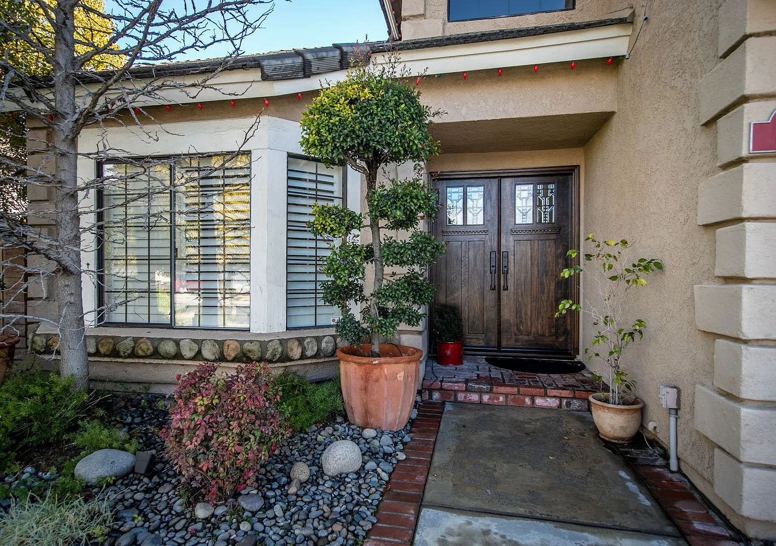 Beautiful 4 Bedroom Home on Cul-de-sac — Photo 3