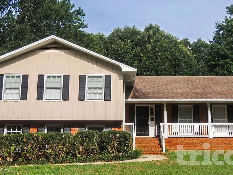 1431 Tall Pines Dr
