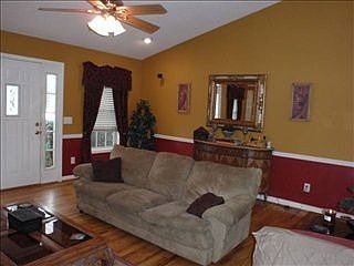 2nd image of 118 Kabe Dr
