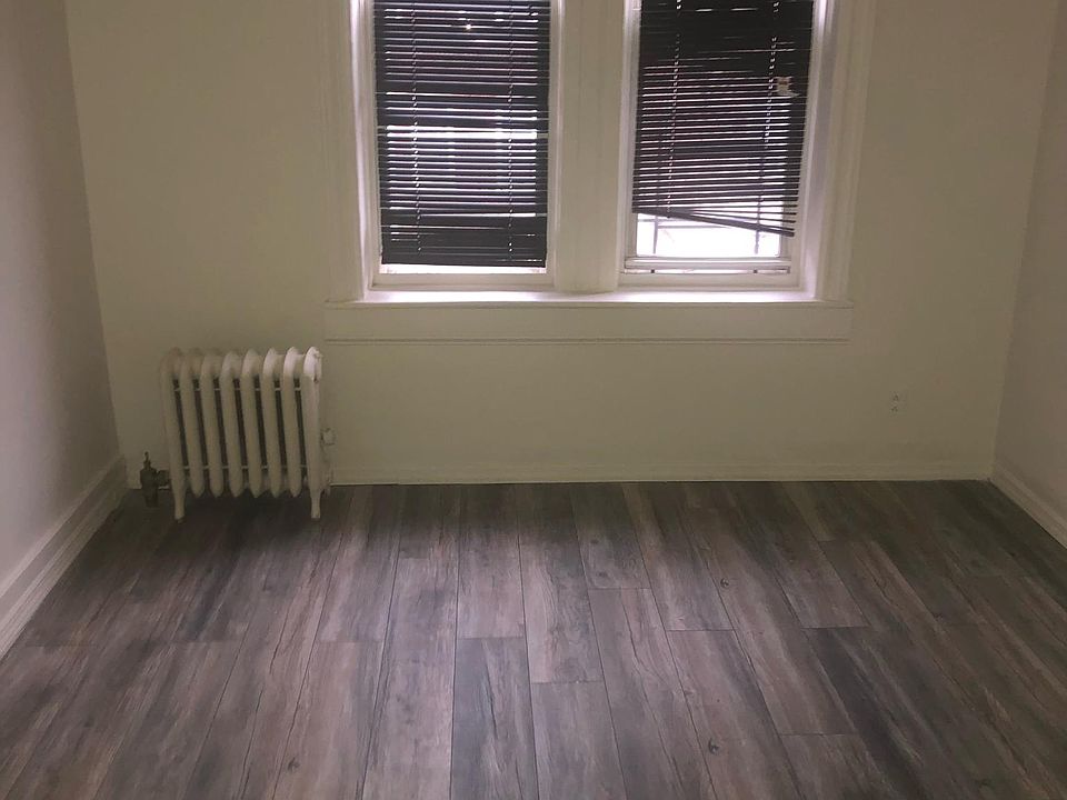2nd image of 407 E 96th St APT 2R