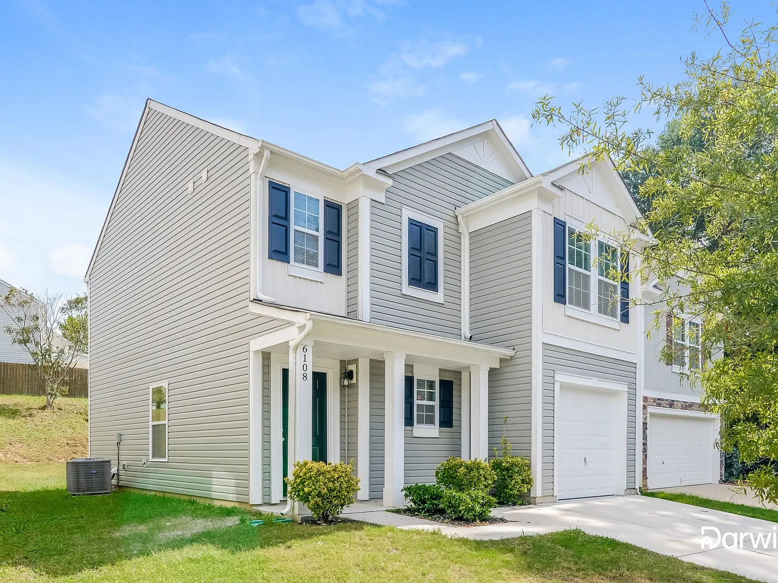 3 bed, 2.5 bath, 1376 sqft, $1,790 — Photo 2