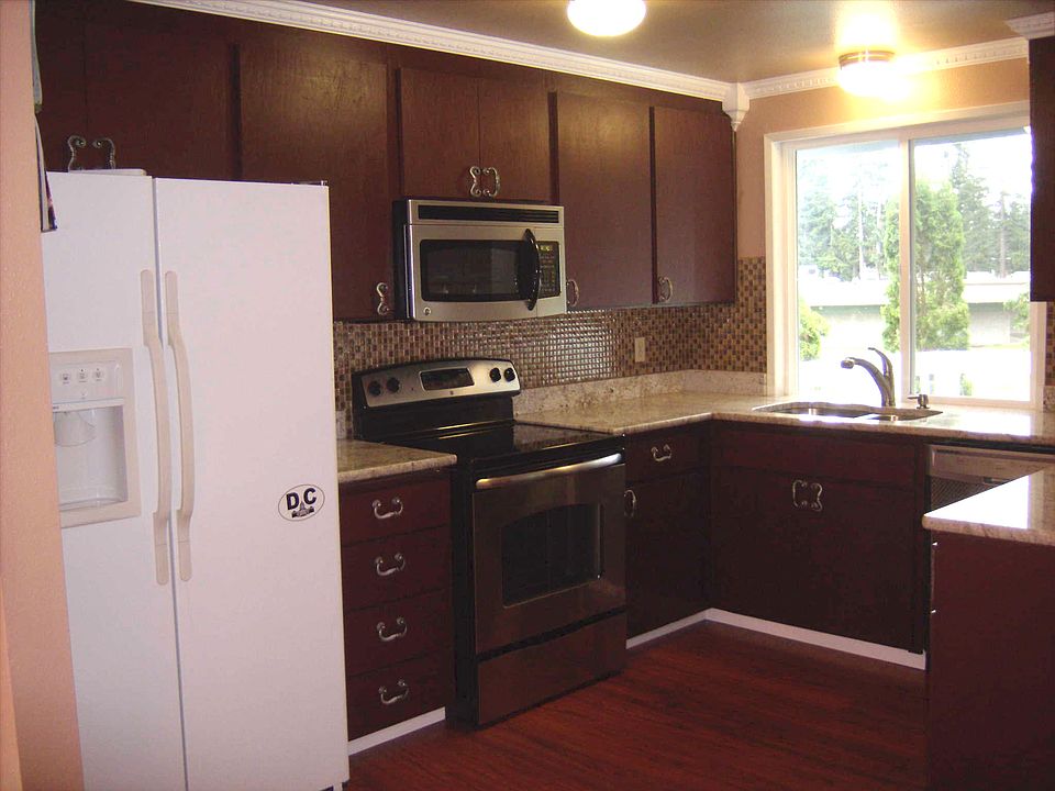 1st image of 16920 13th Avenue Ct E