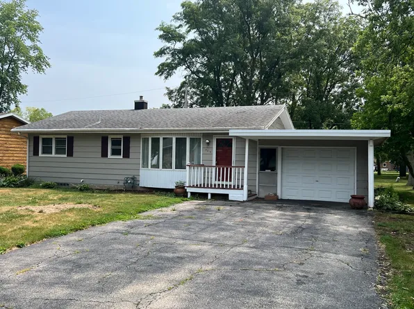 306 Park Lane Dr, Grant Park, IL 60940