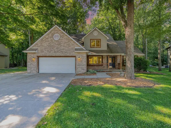 12397 Whisper Ridge Dr, Freeland, MI 48623