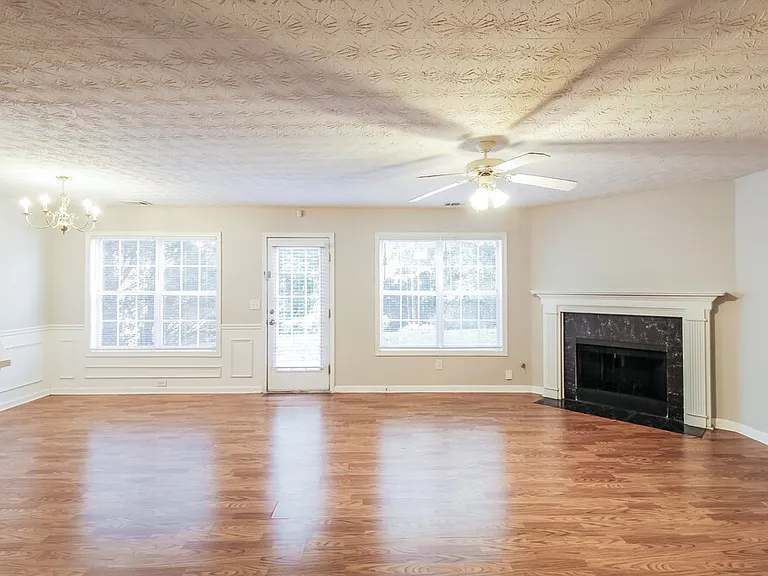 740 Shadow Lakes Dr — Photo 5
