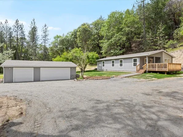 3995 E Evans Creek Rd, Rogue River, OR 97537