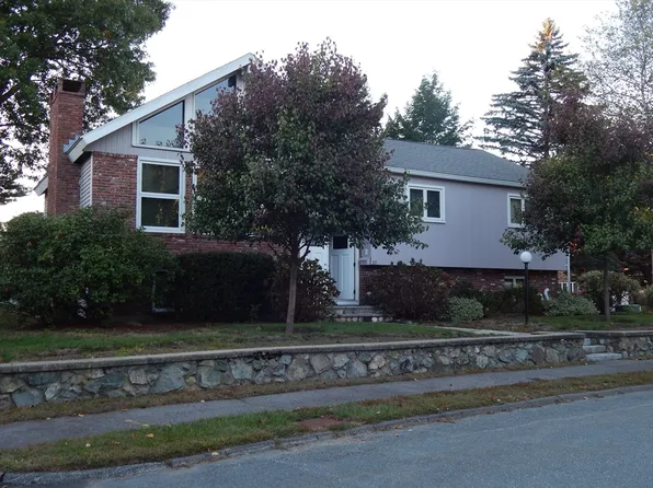 27 Sunset Rd, Stoneham, MA 02180