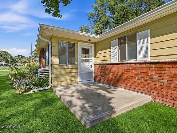 4th image of 27A Pheasant Street