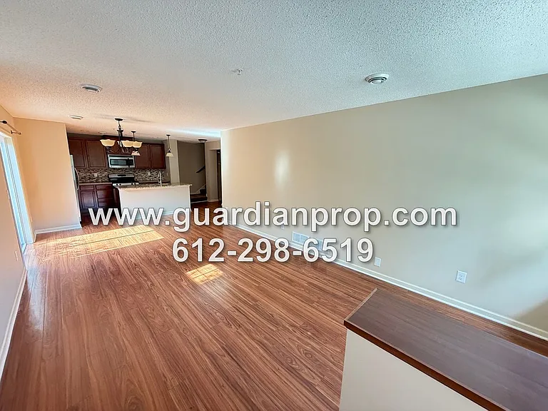 2109 Cedar Grove Trl — Photo 2