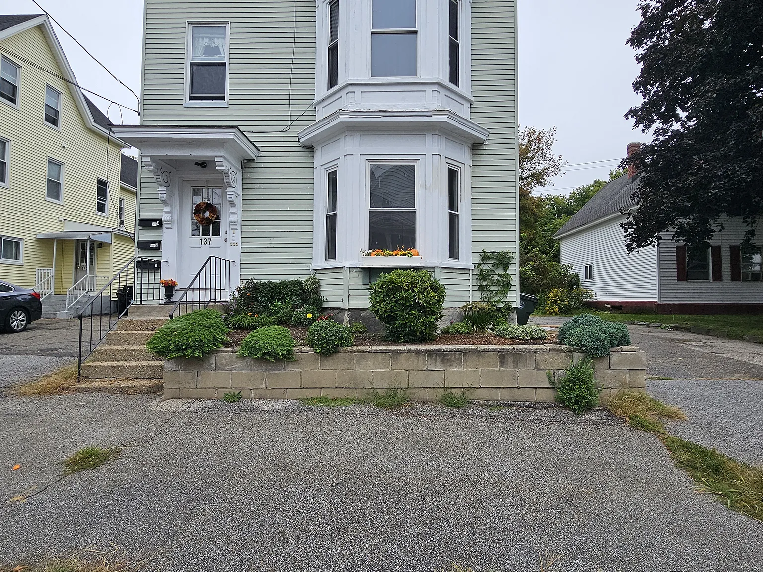 3 bed, $2,495 — Photo 1