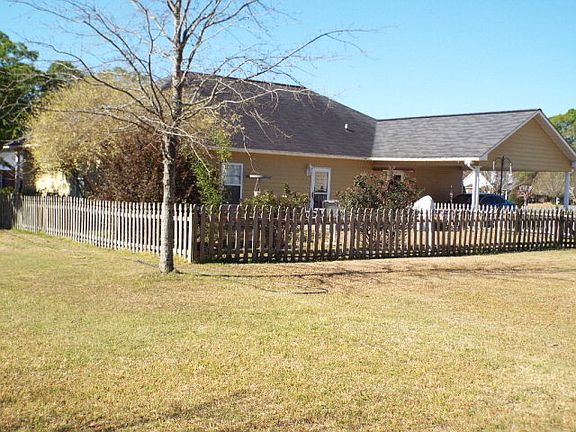 4th image of 210 Sandspur Ln