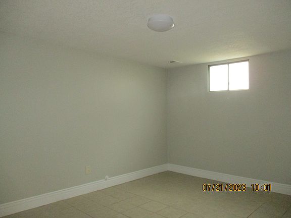 5th image of 7304 Hartford Ave #7304