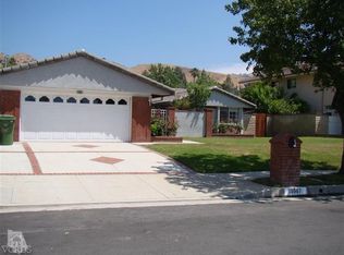 18967 Castlebay Ln, Porter Ranch, CA 91326