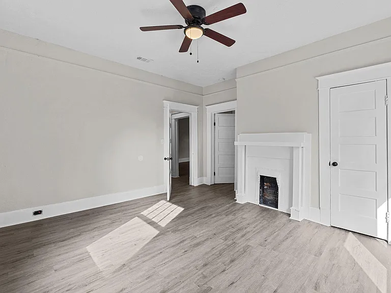 1307 Beman St — Photo 18