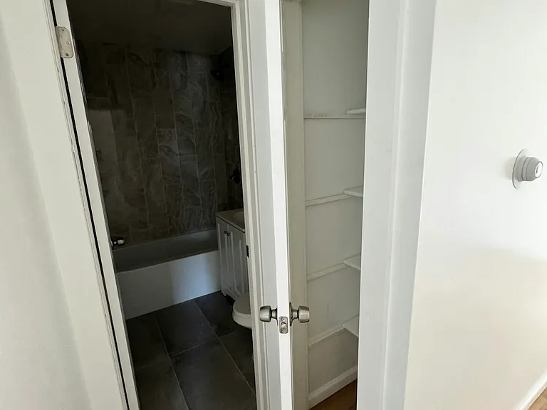 1 W 19th St #2R — Photo 9
