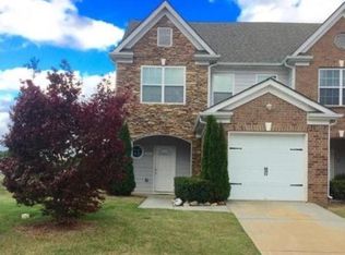 211 Village Dr, Loganville, GA