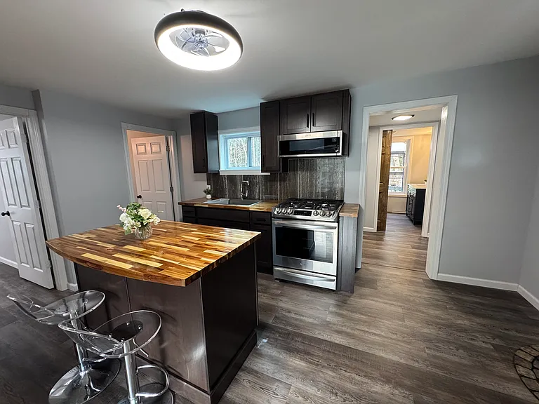 24 Rhode Island Ave #1 — Photo 3