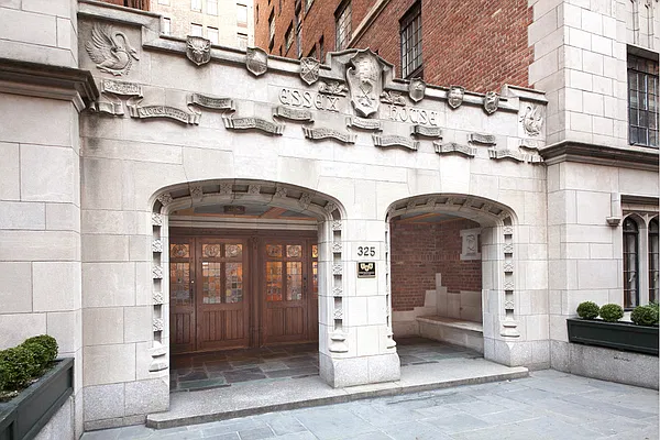 Sold by Stribling | media 9