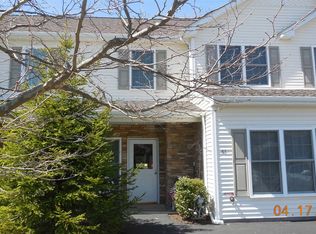 63 Aveonis Ct #63, Fishkill, NY 12524