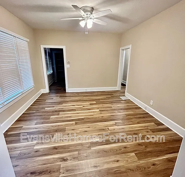 635 S Rotherwood Ave — Photo 4