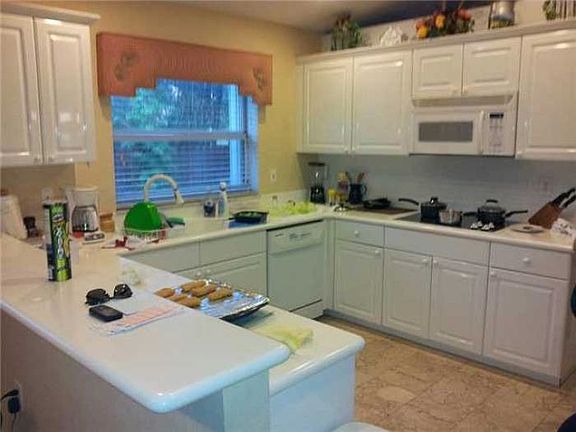 3rd image of 11373 NW 65th St