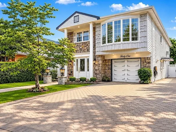 41 Sleepy Hollow Rd, Staten Island, NY 10314