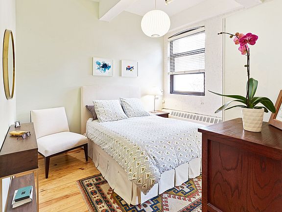 3rd image of 443 12th St APT 2G